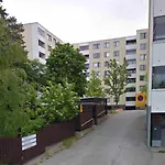 Appartamento Hhh Newly Renovated Big 4-bedroom With Balcony, Free Parking For 2 Cars *